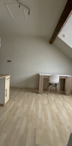 STUDIO MEUBLÉ PROCHE CITADELLE - Toutes charges comprises chauffage compris - Photo 1