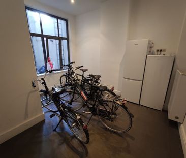 Gemeubelde studentenkamer met badkamer op toplocatie! - Photo 5