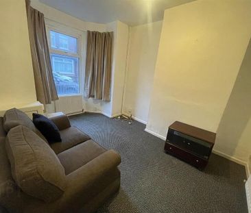 21 Brookland Street, Lisburn Road, Belfast, BT9 7FZ - Photo 3