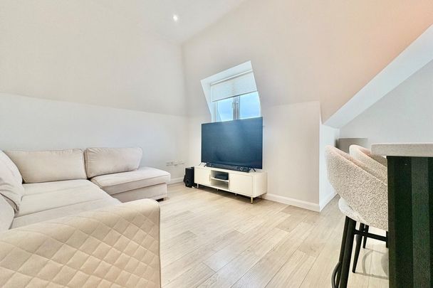 Taverners Way, HODDESDON - Photo 1