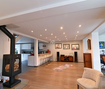 Maison • Saint-Germain-en-Laye - Photo 2