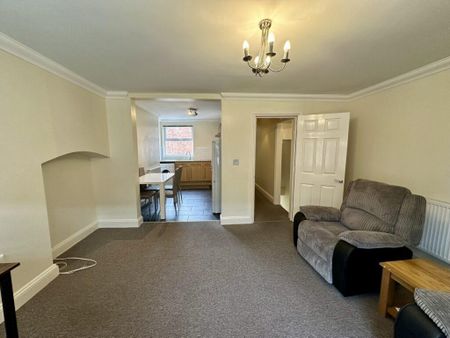 2 bedroom apartment to rent - Photo 2