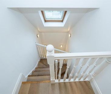 4 bedroom semi-detached house to rent - Photo 5