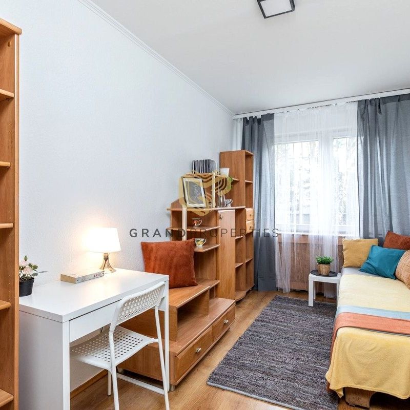 Pokój, ul. Pirenejska - Zdjęcie 1