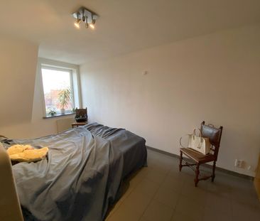 Ruim appartement met twee slaapkamers - Photo 1