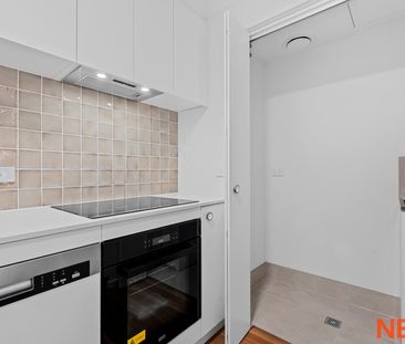 401/100 Northbourne Avenue, Braddon ACT 2612 - Apartment For Rent |... - Photo 5