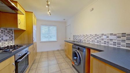 2 bedroom terraced house to rent - Photo 5