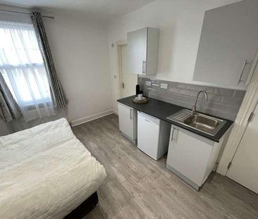 Aldermans Drive, Peterborough, PE3 - Photo 2