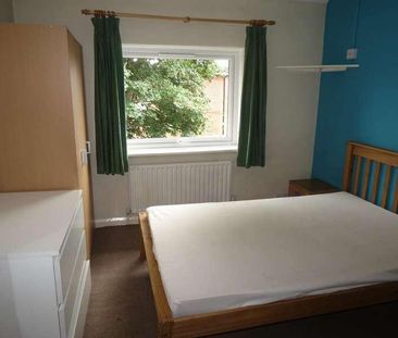 Bedroom Detached House In Winton, BH9 - Photo 5