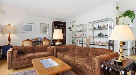 Marlborough Tower — 2 Bedroom - Photo 3
