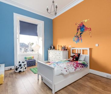 4 bedroom flat to rent - Photo 4