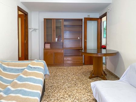 Functional flat for rent in red apartments area in Requena - Photo 5
