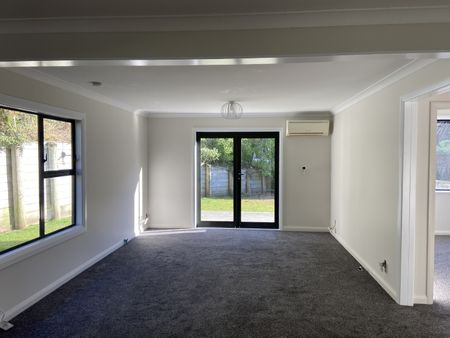 3 BEDROOM FAMILY HOME! - Photo 3