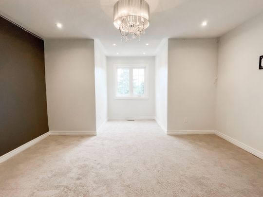 For Lease - 33 Benson Avenue, Richmond Hill, Ontario - Photo 1