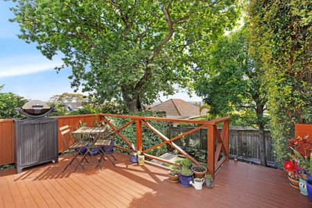 8 Lloyd Avenue, Cremorne NSW 2090 - House For Rent | Domain - Photo 5