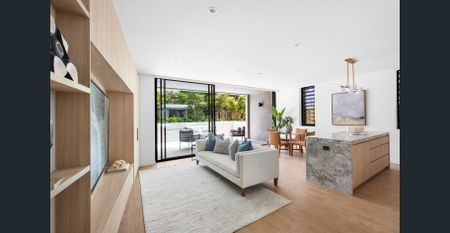 Brand-new luxury garden apartment - Photo 2