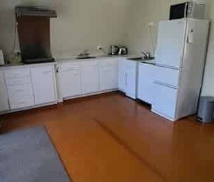 Barnhouse Beauty - Photo 2