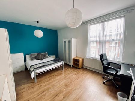 4 bedroom house share to rent - Photo 4