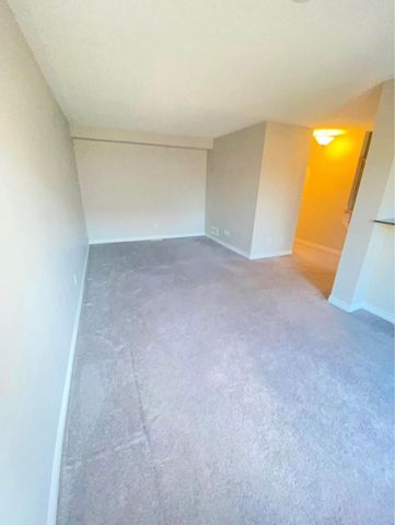 For Lease - 39 MAROMA Street, Orleans - Cumberland and Area, Ontario - Photo 2