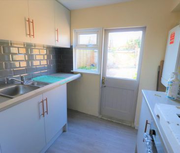 4 bedroom terraced house to rent - Photo 5