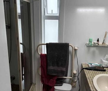 Spacious 2-Bedroom Home for Lease in Desirable Campbells Bay - Photo 2