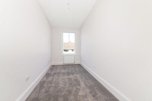 4 bedroom apartment to rent - Photo 1