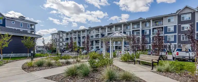 2 BED & 1 BATH TOP FLOOR CONDO WITH A/C, HEATED UNDG PARKING & GREAT VIEWS! | 403 - 400 Auburn Meadows Common Southeast, Calgary, AB, Canada, Calgary - Photo 1