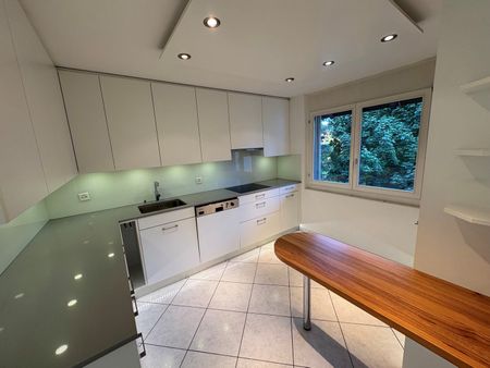 ***Helle 4.5-Zimmer-Wohnung mit Balkon*** - Photo 3