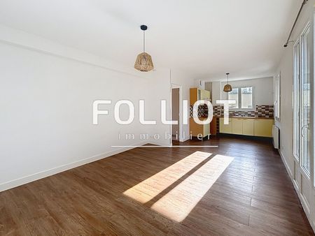 Coutances : appartement F2 (46 m²) en location - Photo 2