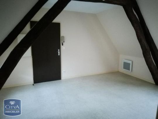 Location Appartement 2 pièces 44m² ST AMAND MONTROND 18200 - Photo 1