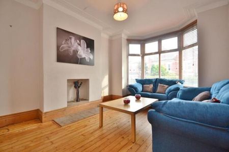 4 bedroom terraced house to rent - Photo 2