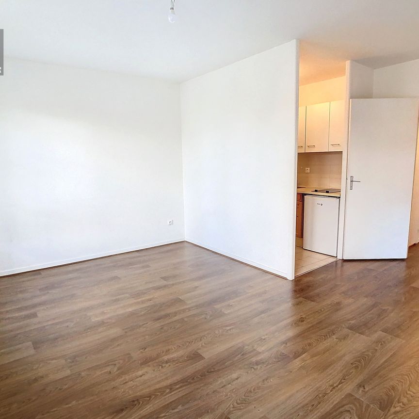 Location Appartement 1 pièce 28m² FONTAINEBLEAU 77300 - Photo 1