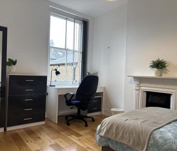 7 bedroom private hall to rent - Photo 3