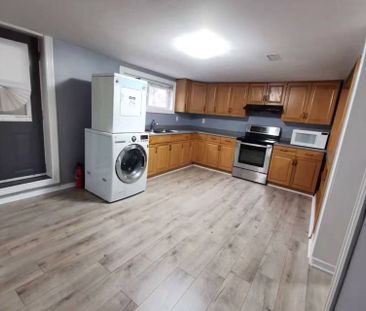 For Lease - 5375 Turney Drive, Mississauga, Ontario - Photo 1