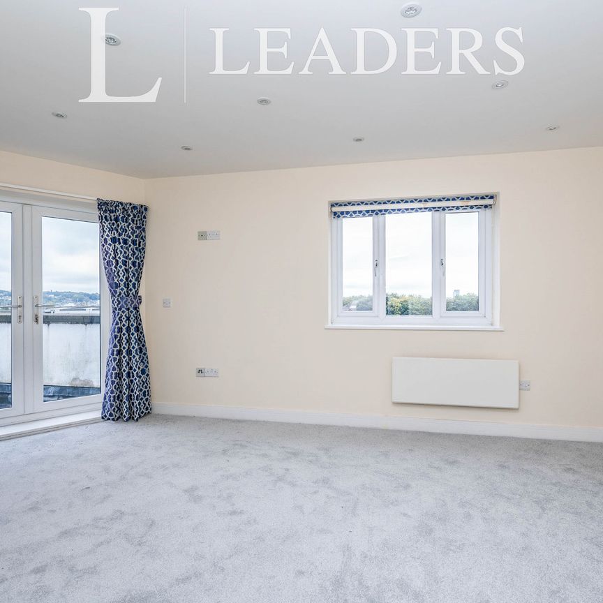 2 bedroom apartment to rent Kingsbury Road, Southampton, SO14 - Photo 1