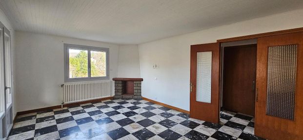 Location Maison 5 pièces 118m² CHOMERAC 07210 - Photo 1