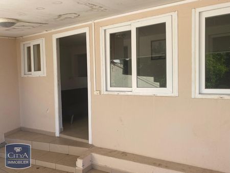 Location Appartement 2 pièces 36m² ST DENIS 97400 - Photo 5