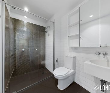 Perfectly Positioned Apartment with Stunning Views - Photo 3