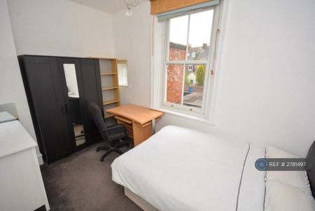 6 bedroom terraced house to rent - Photo 4