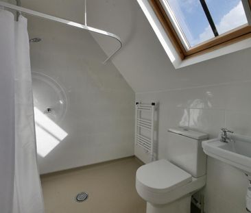 2 bedroom end of terrace house to rent - Photo 4