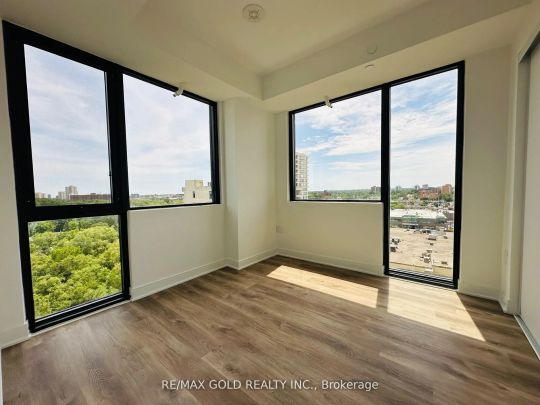 86 Dundas Street W #815 - Photo 1