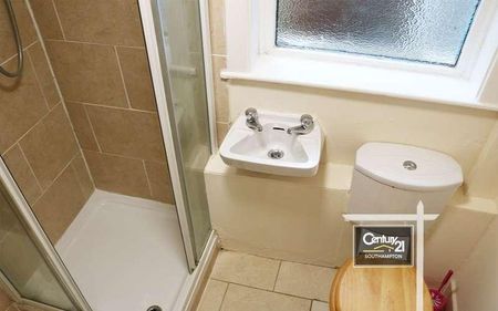 |ref: |, Portswood Road, Southampton, SO17 - Photo 3