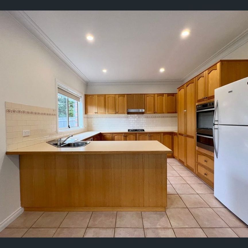 TWO BEDROOM TOWNHOUSE - Photo 1