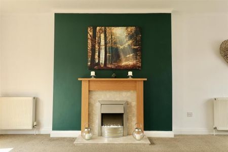 3 bedroom terraced house to rent - Photo 4