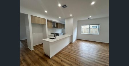 Stunning 4-Bedroom Home in Waterford Rise, Warragul - Photo 2