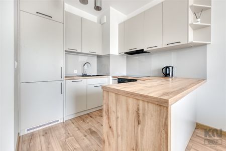 Łódź, Śródmieście, Senatorska - Photo 2