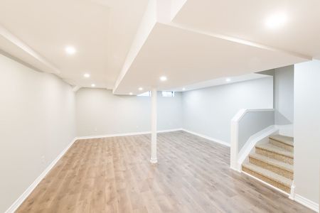 For Lease - 26 Thornbush Court, Richmond Hill, Ontario - Photo 2