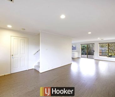 Beautiful Two Storey Townhouse - Photo 1