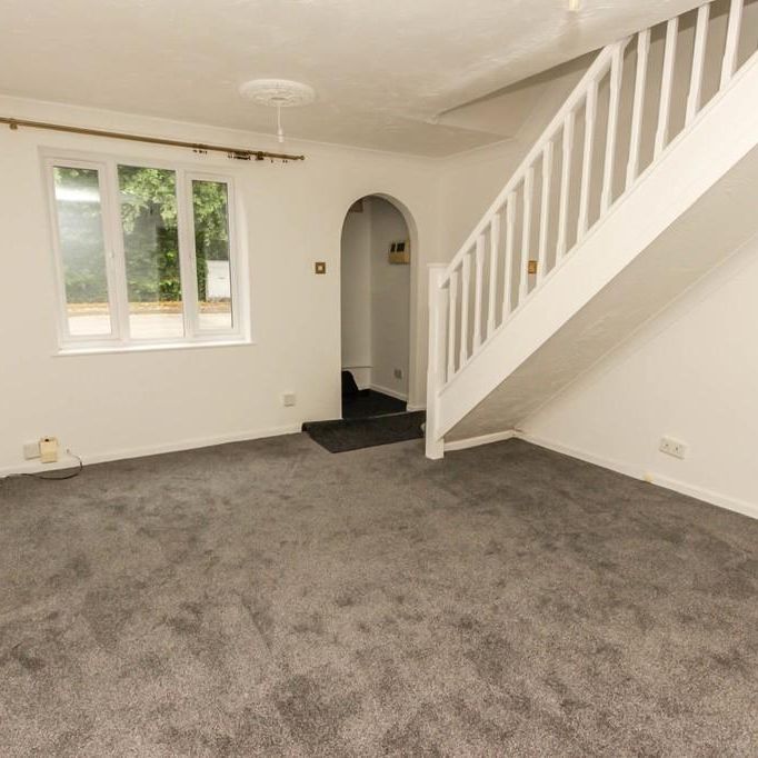 2 bedroom terraced house to rent - Photo 1