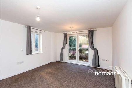 Cardinal House, Jubilee Hall Road, Farnborough, GU14 - Photo 2